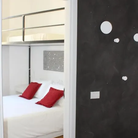 Palazzo Della Torre Elegant In * קומו