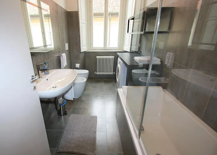 Palazzo Della Torre Elegant In شقة *