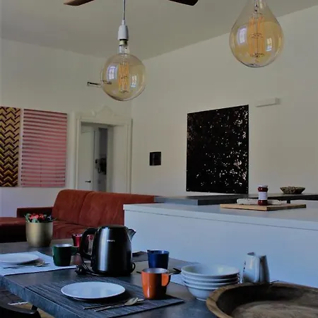 Palazzo Della Torre Elegant In Apartman Como